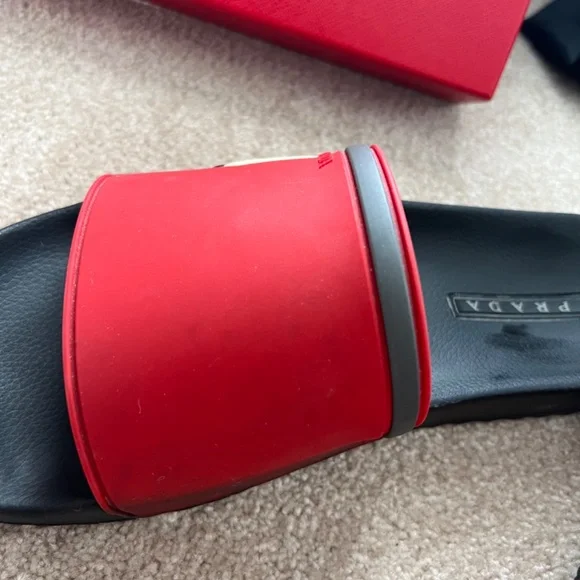 Prada Slides - Picture 2 of 5